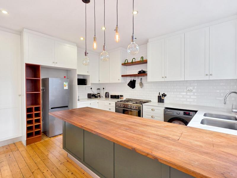 4 Bedroom Property for Sale in Bantry Bay Western Cape